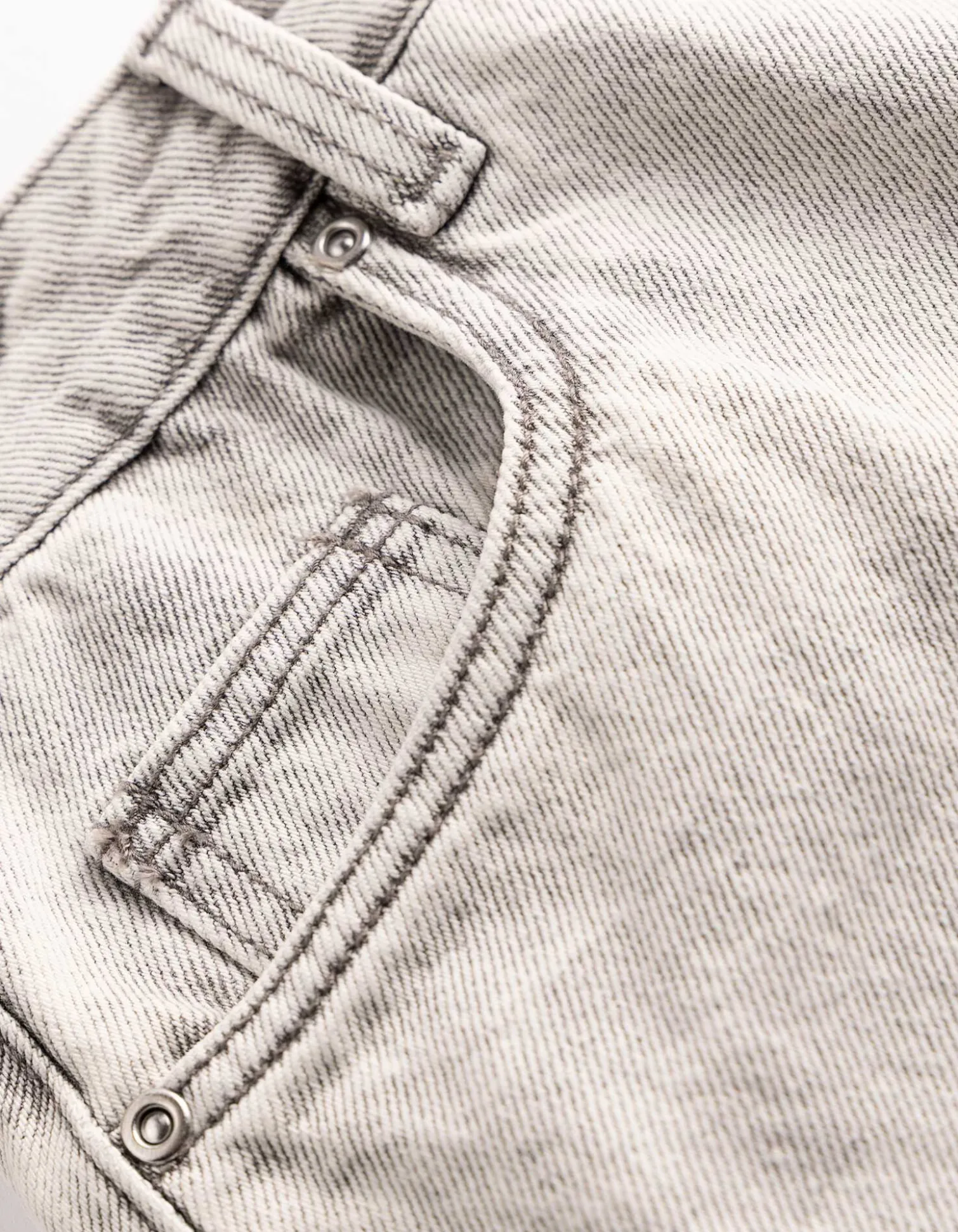 Bermuda - Relaxed Fit - grau