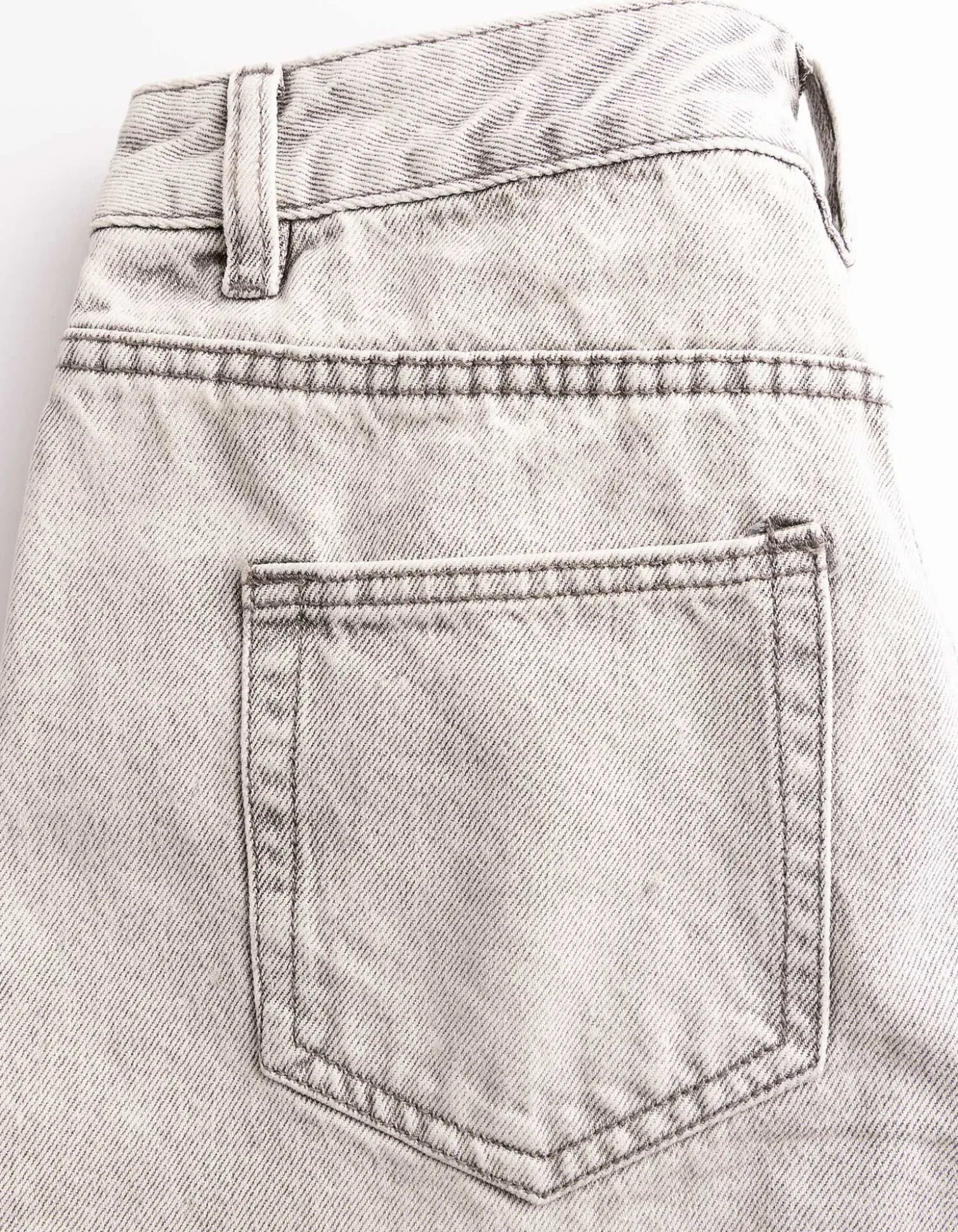 Bermuda - Relaxed Fit - grau