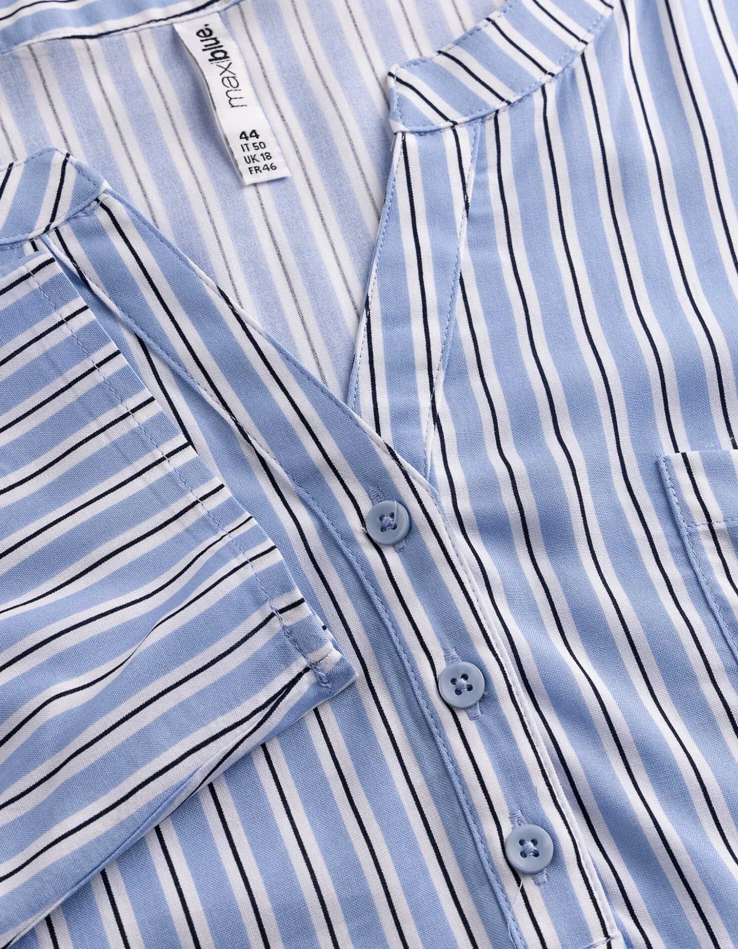 Bluse - Allover-Muster - hellblau
