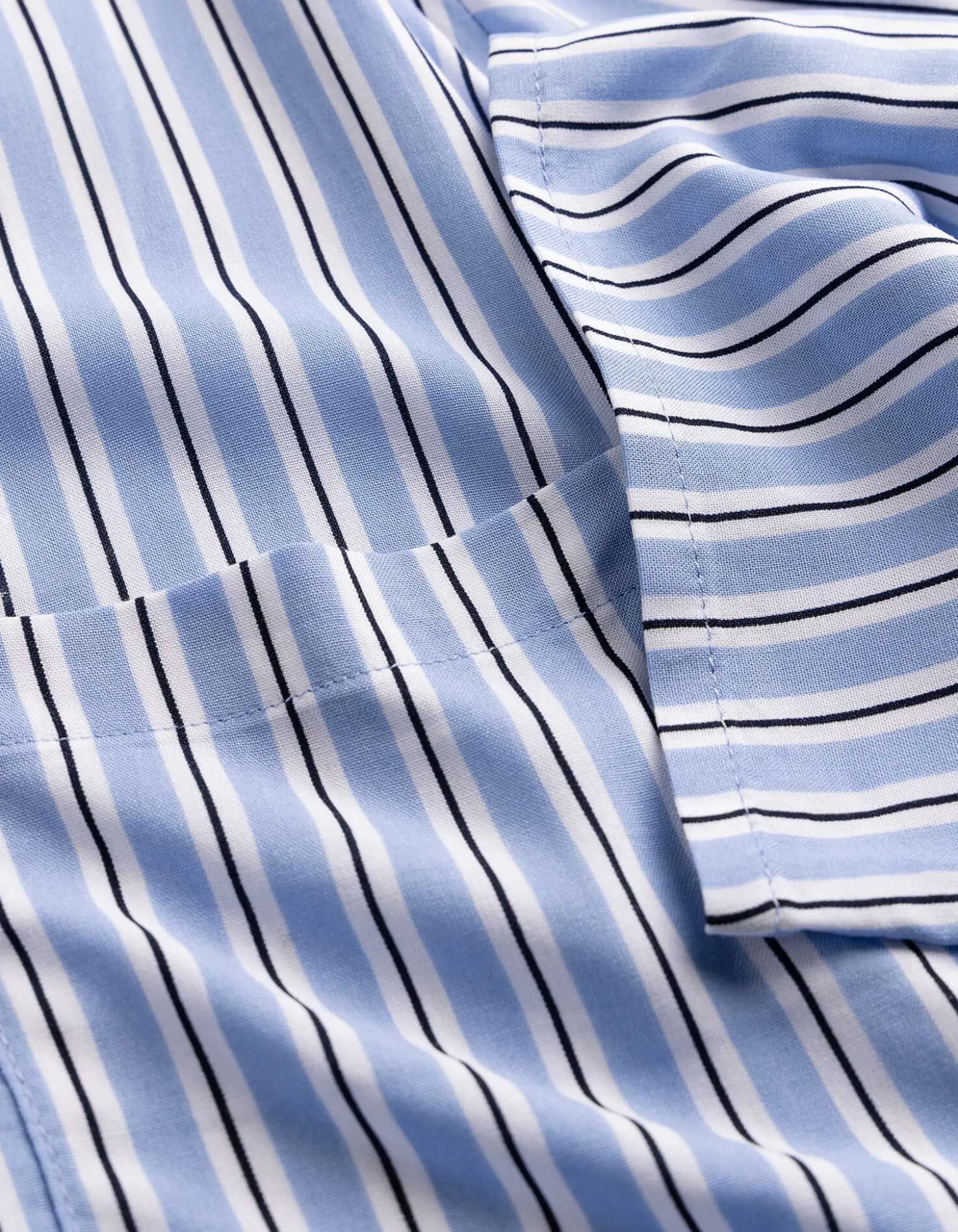 Bluse - Allover-Muster - hellblau