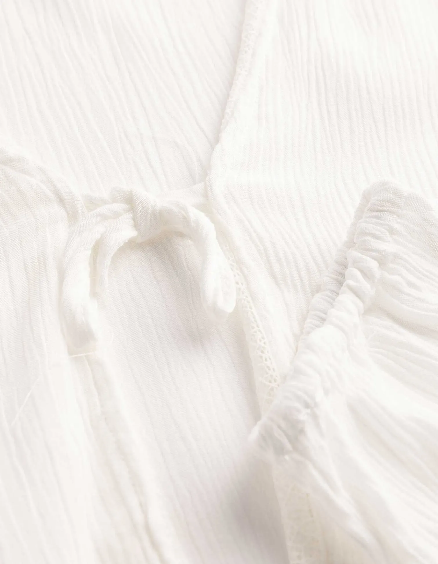 Bluse - Spitzenbesatz - weiß