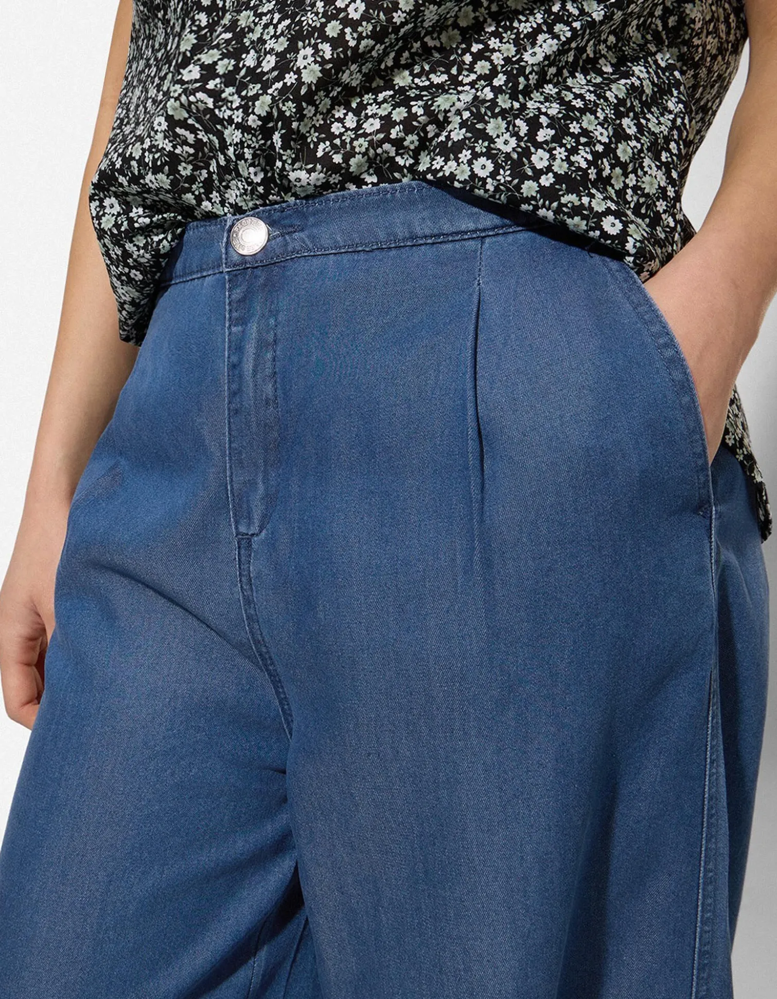 Jeans - Balloon Fit - hellblau