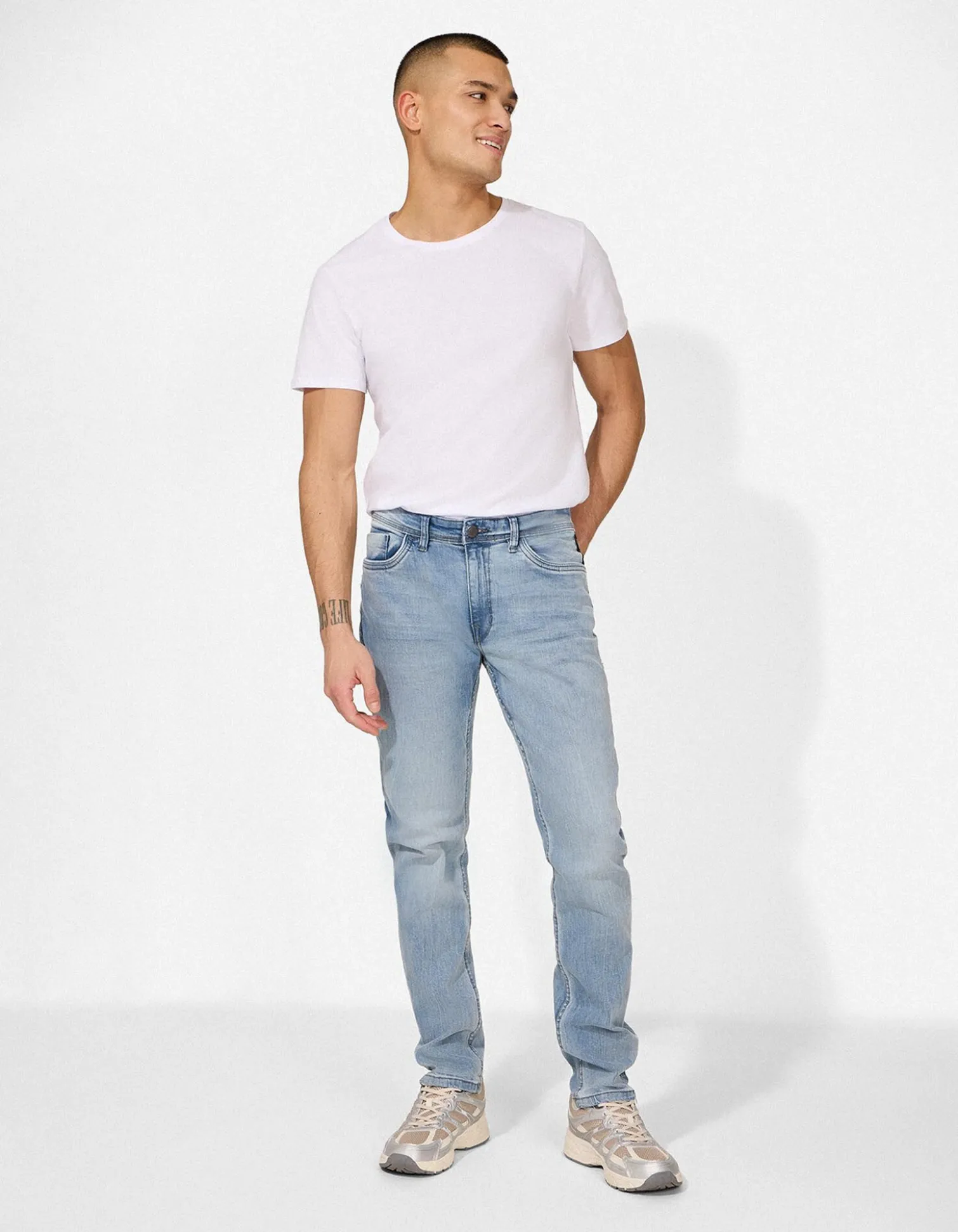 Jeans - Modern Straight Fit - hellblau