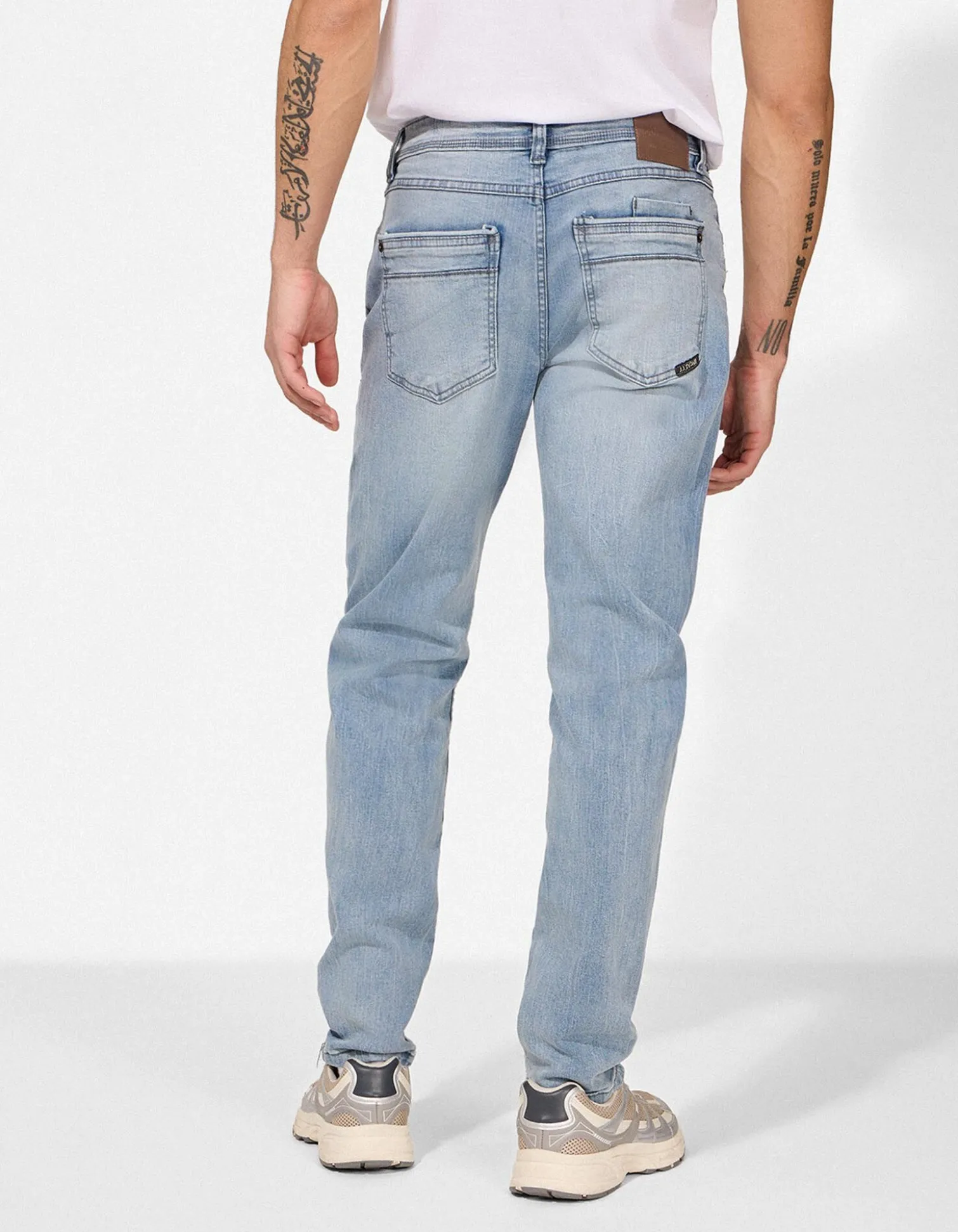 Jeans - Modern Straight Fit - hellblau