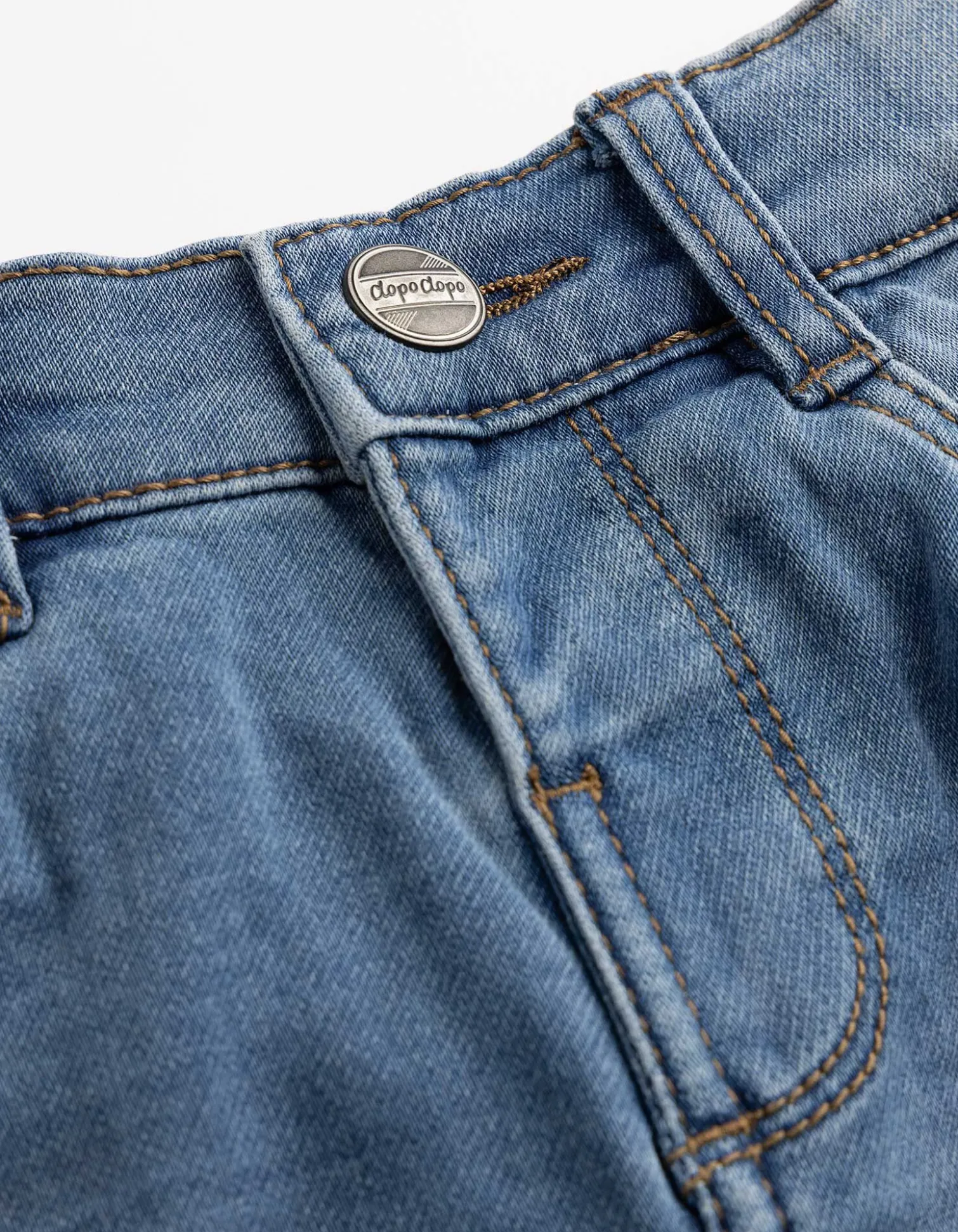 Jeansshorts - Regulierbarer Saum - hellblau