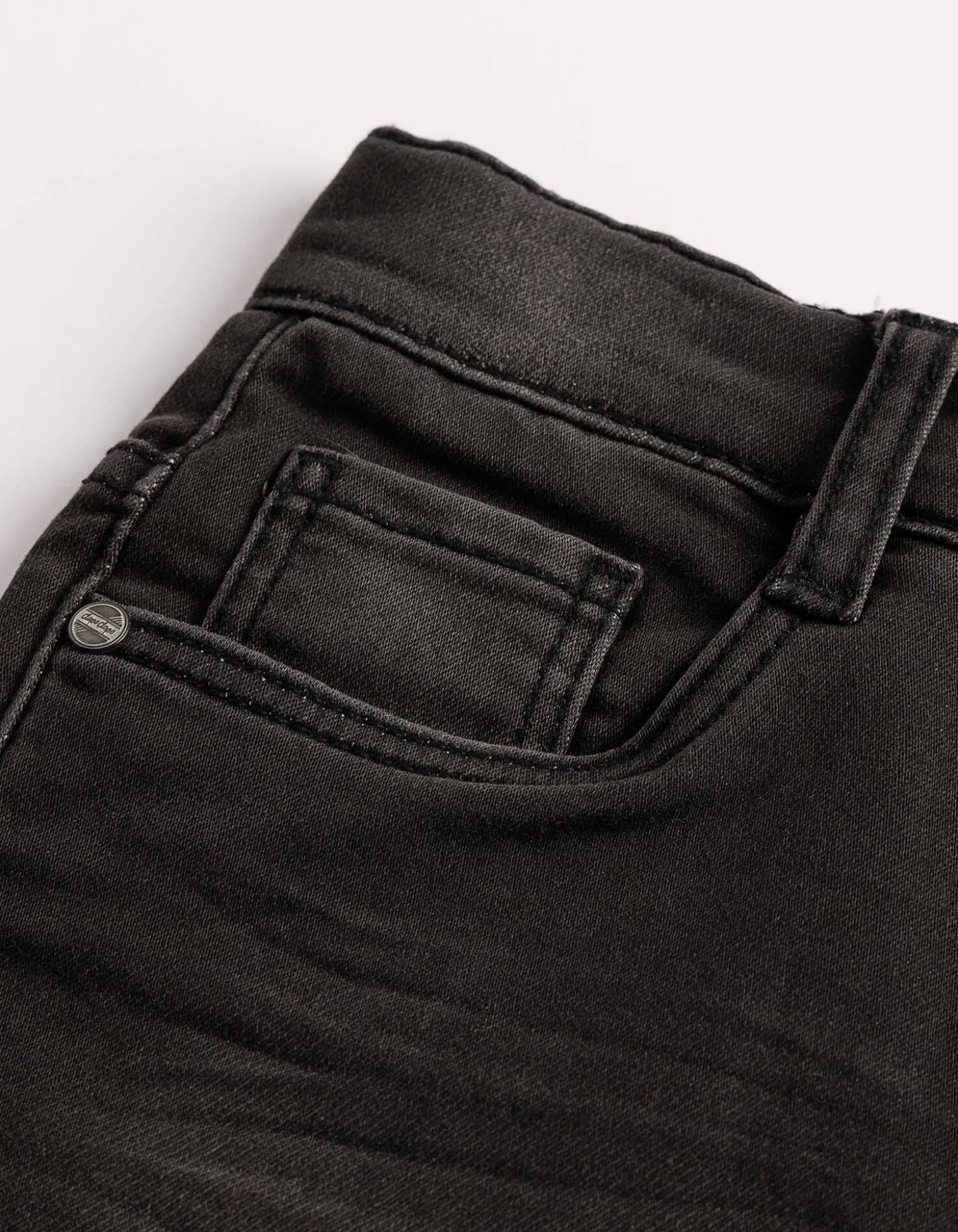 Jeansshorts - Regulierbarer Saum - schwarz