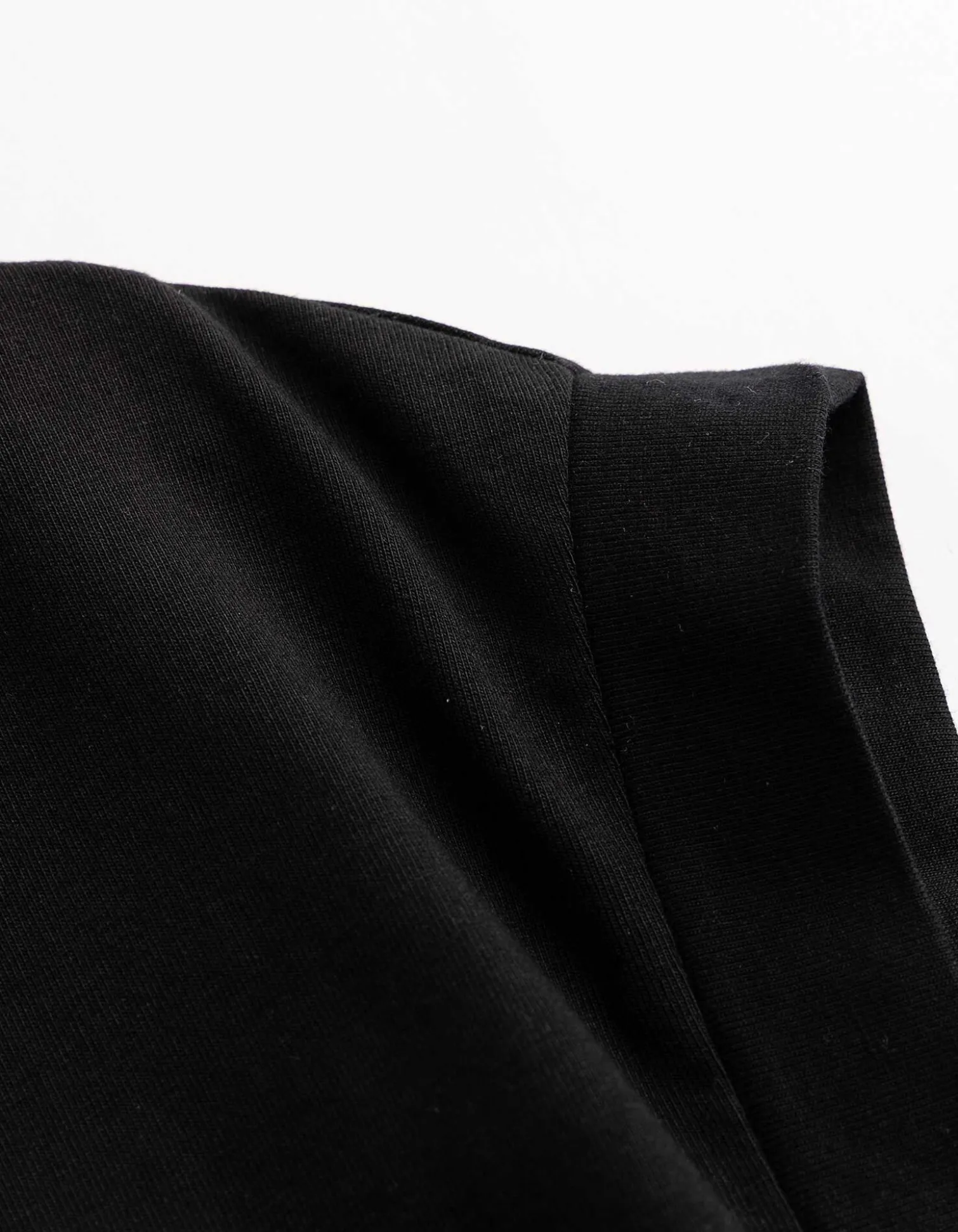 Kleid - gerade geschnitten - schwarz