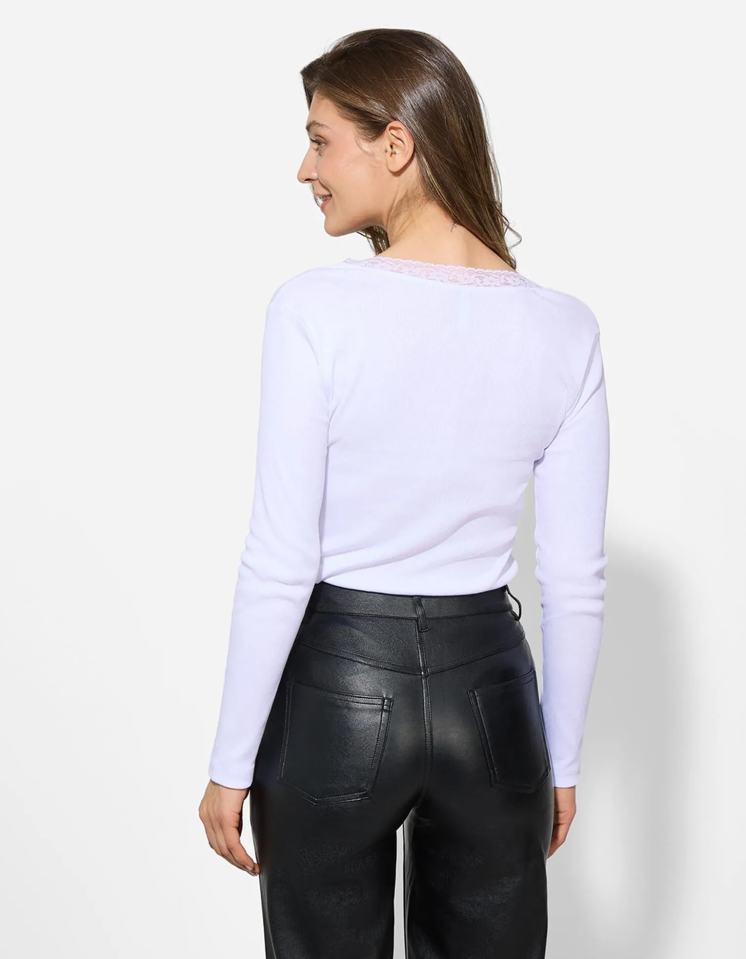 Langarmshirt - Spitzenbesatz - weiß