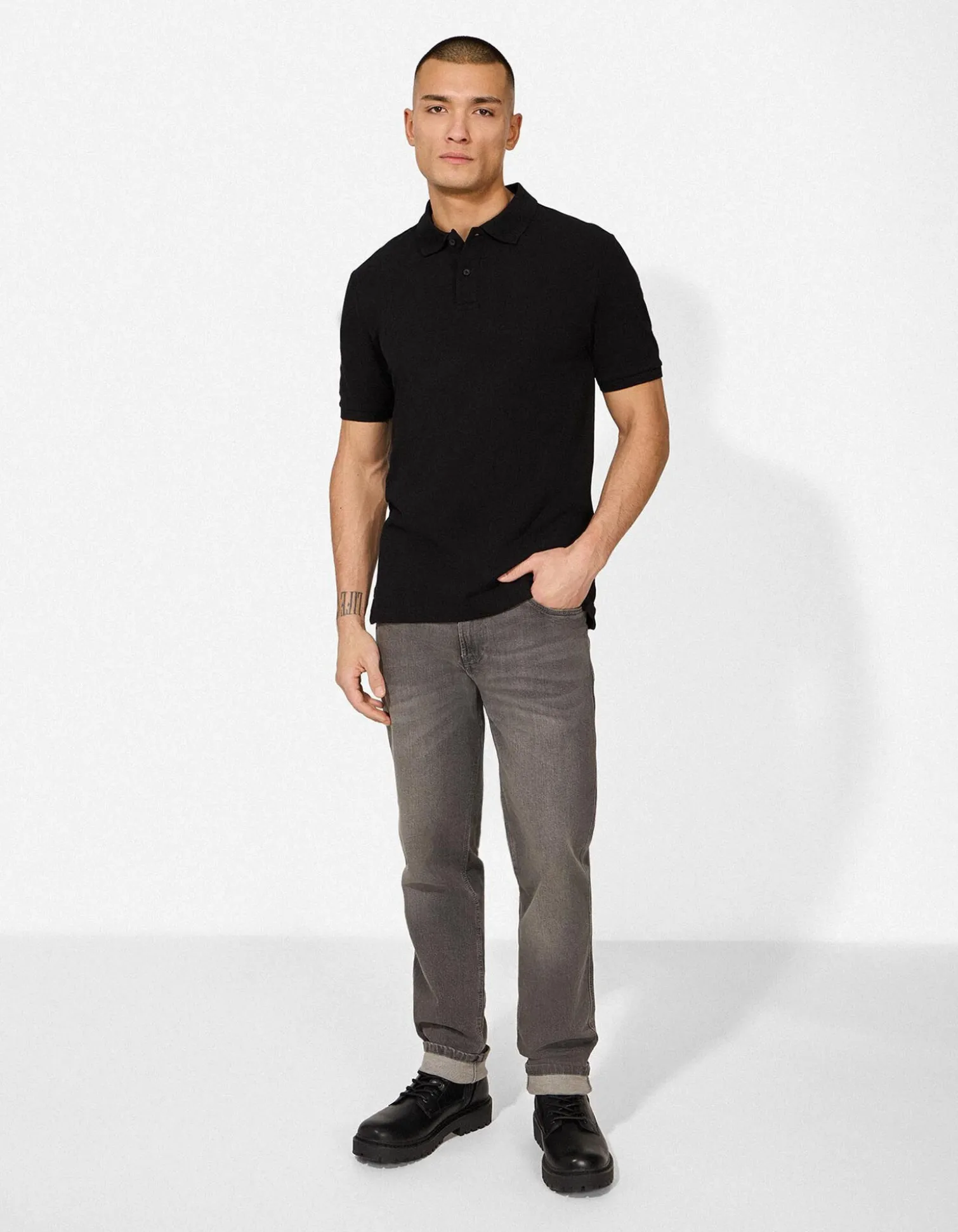 Poloshirt - einfarbig - schwarz