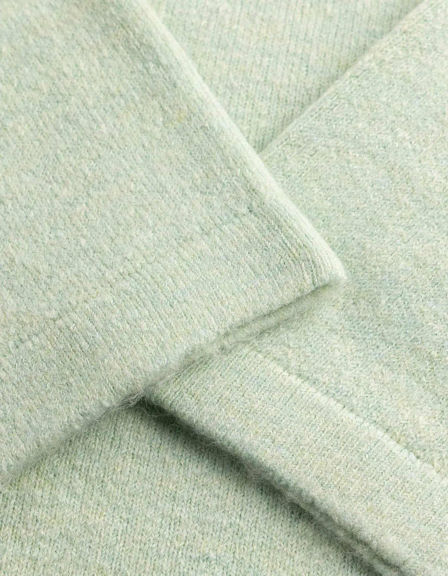 Pullover - Feinstrick - hellgrün