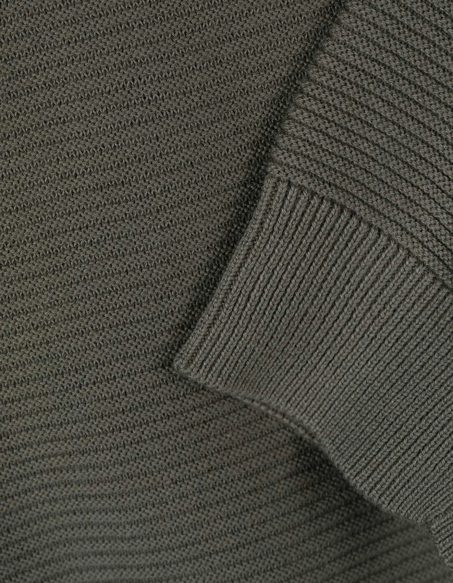 Pullover - Gerippt - dunkelgrün