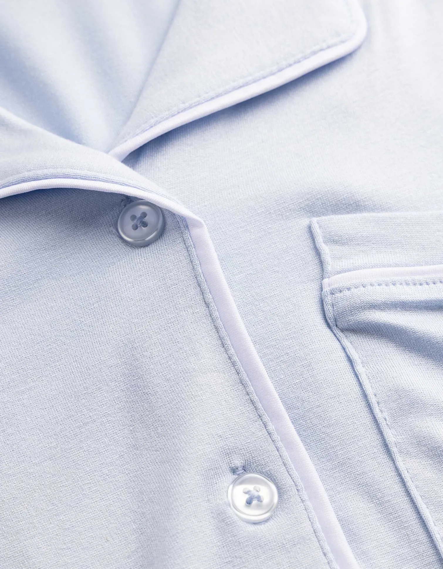 Pyjama Set aus Shirt und Shorts - Viskose-Mix - hellblau