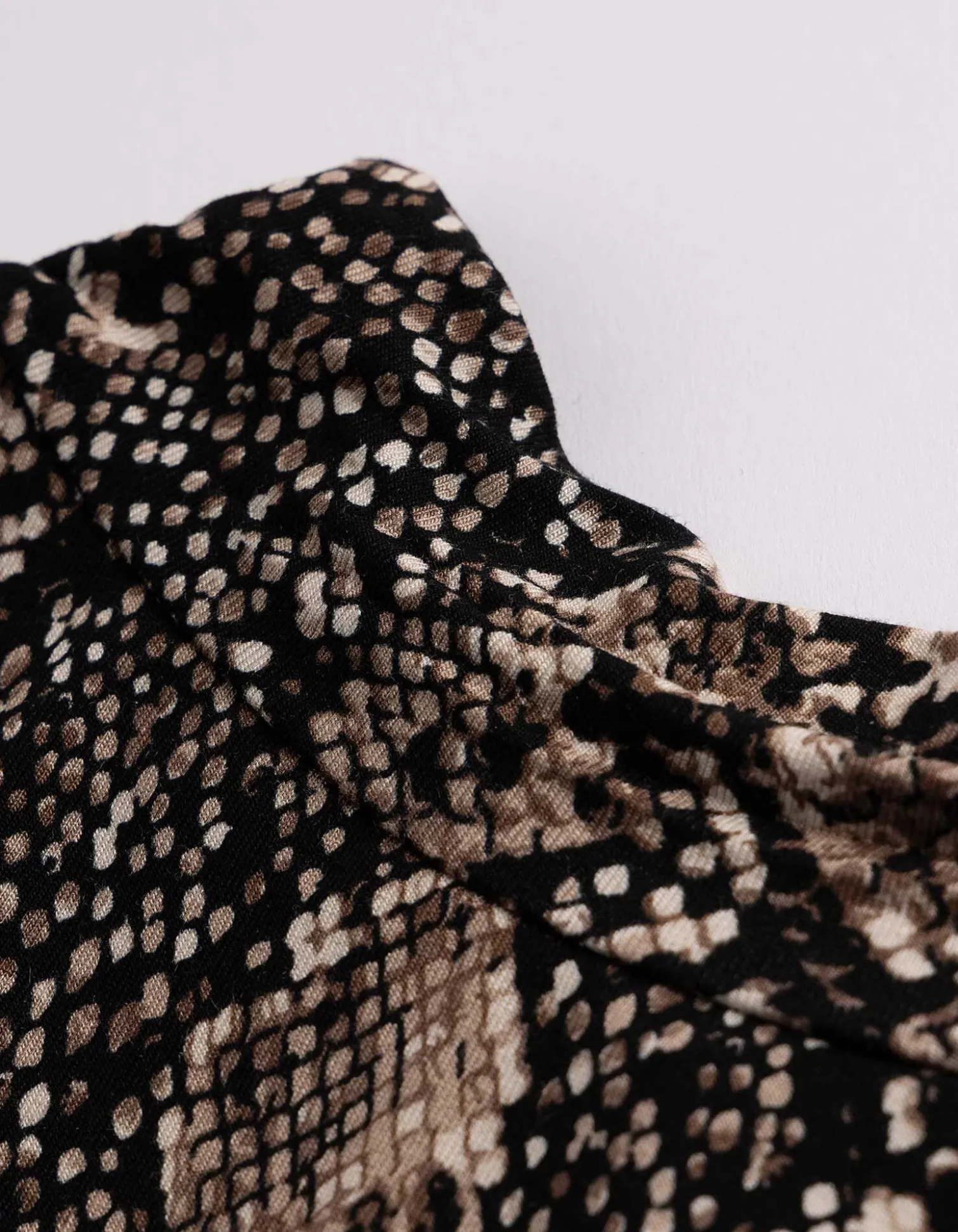 Shirt - Viskose-Mix - schwarz