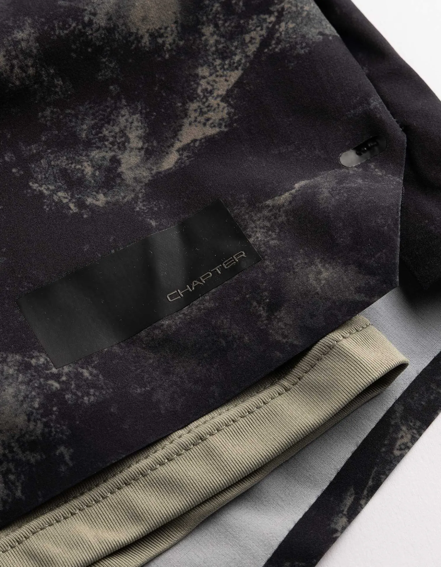 Shorts - Allover-Print - schwarz