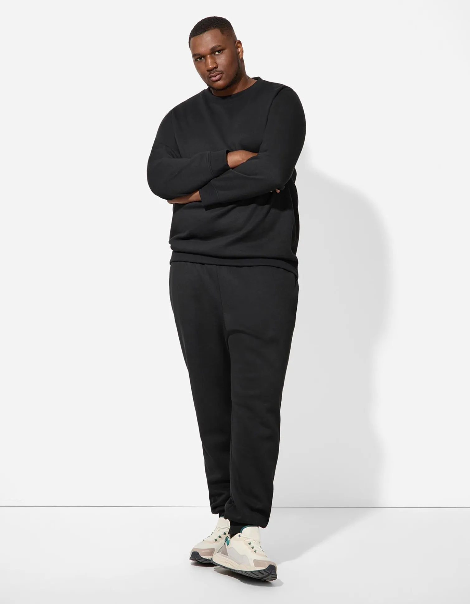 Sweatshirt - einfarbig - schwarz