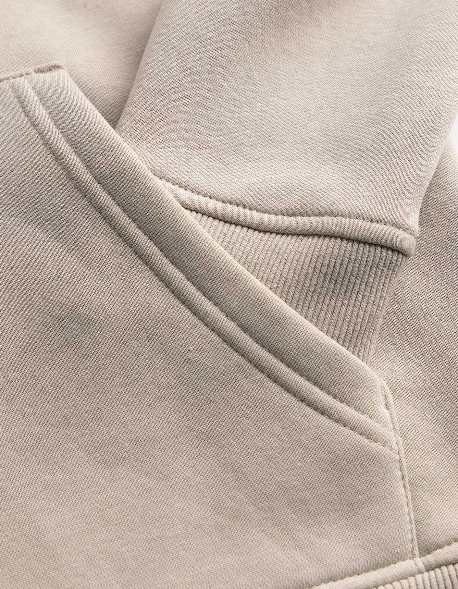 Sweatshirt - Stickerei - beige