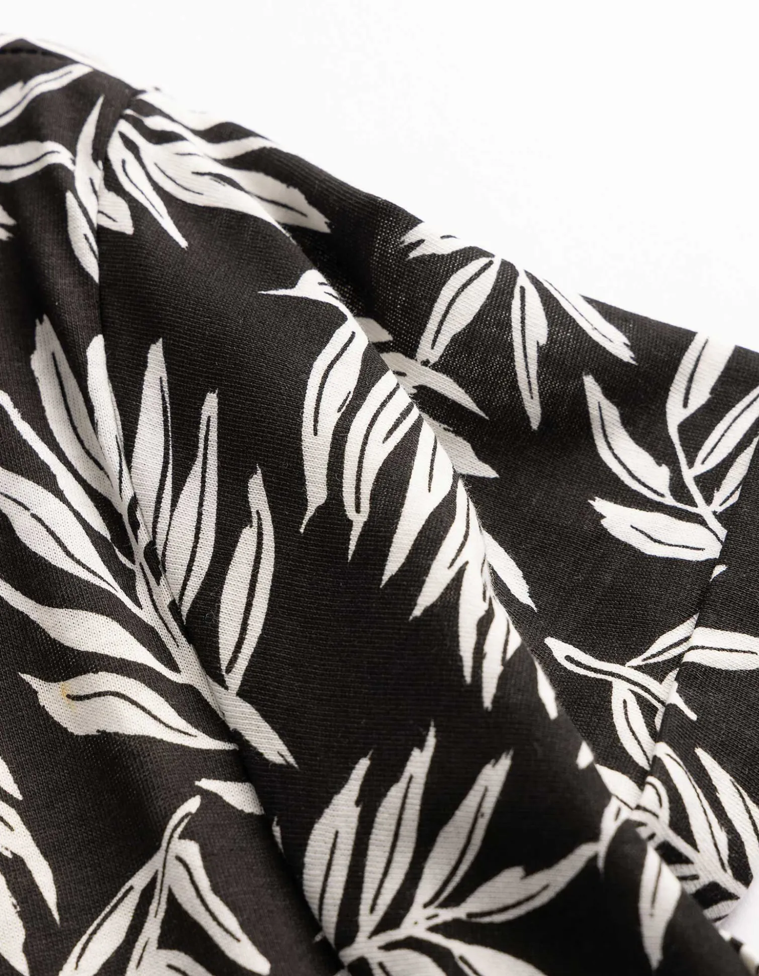 T-Shirt - Allover-Muster - schwarz