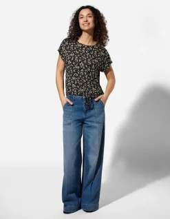 T-Shirt - Florales Muster - schwarz