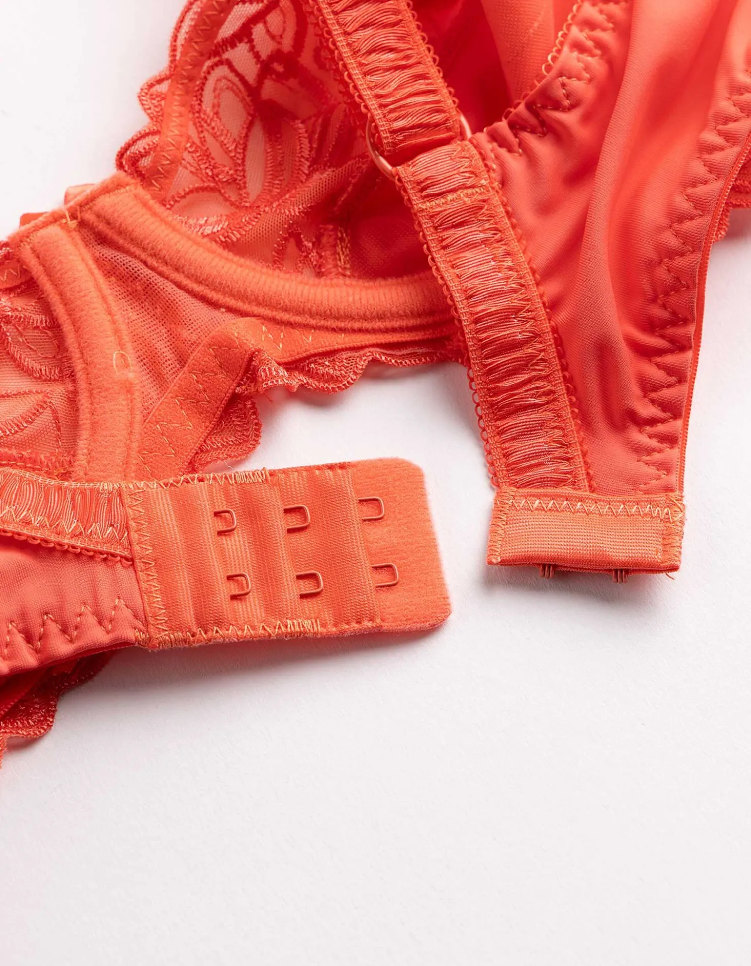 T-Shirt-BH - Stickereien - orange