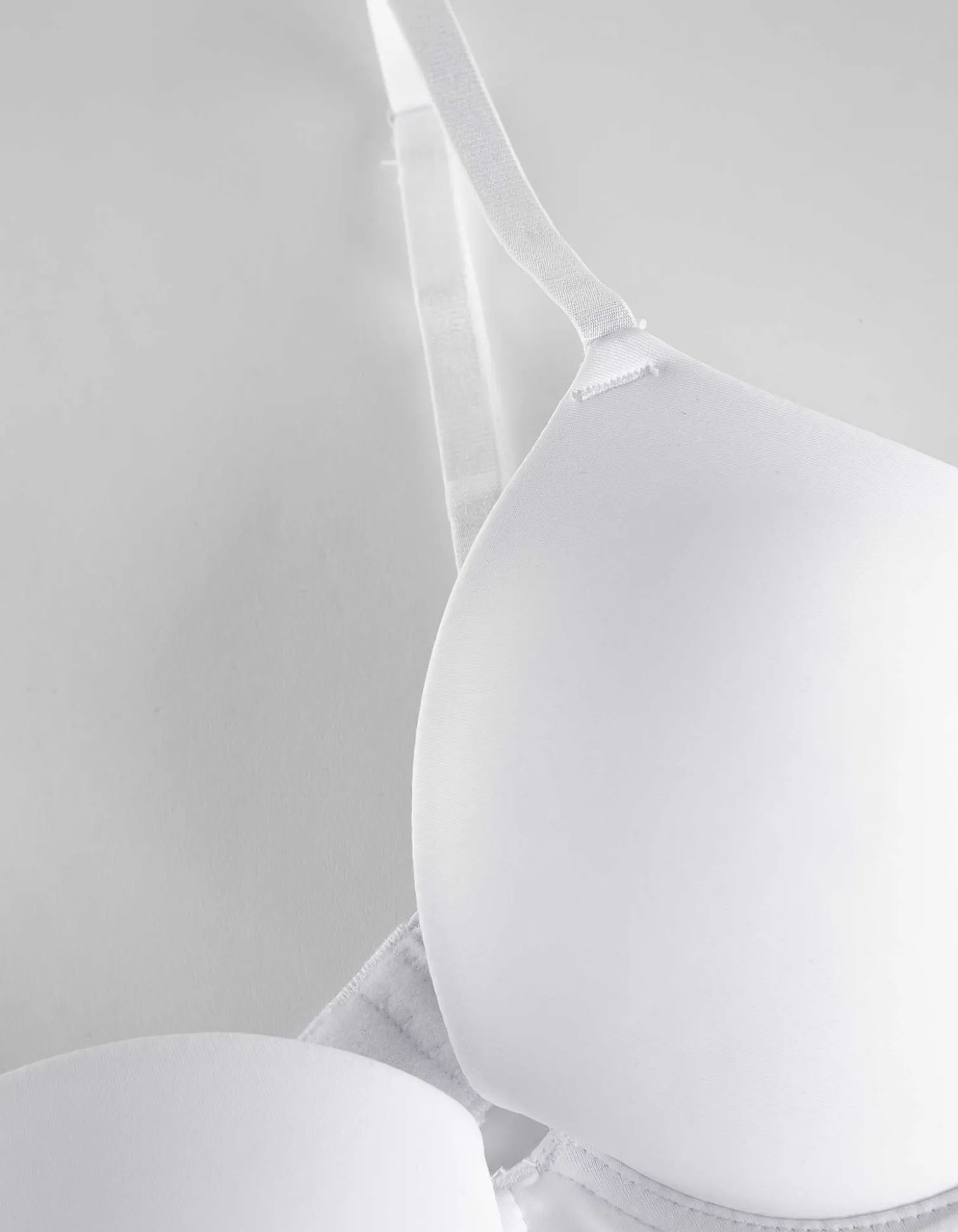 T-Shirt-BH - Wattierte Cups - weiß